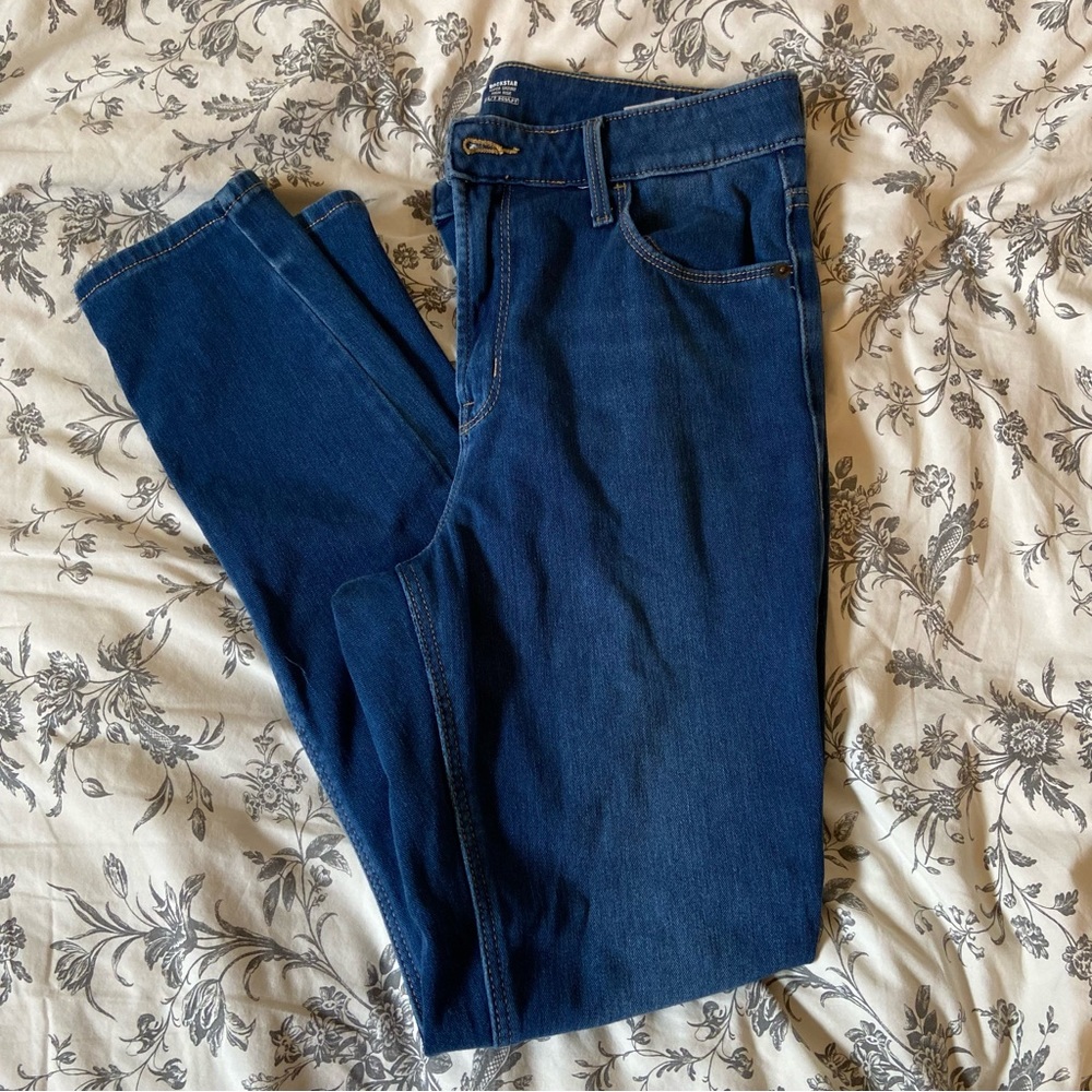 EUC Old Navy High-Waisted Rockstar Super-Skinny Denim Jeans Size 10 - Picture 7 of 10